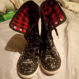 Justice shoes size 6 they are red and black